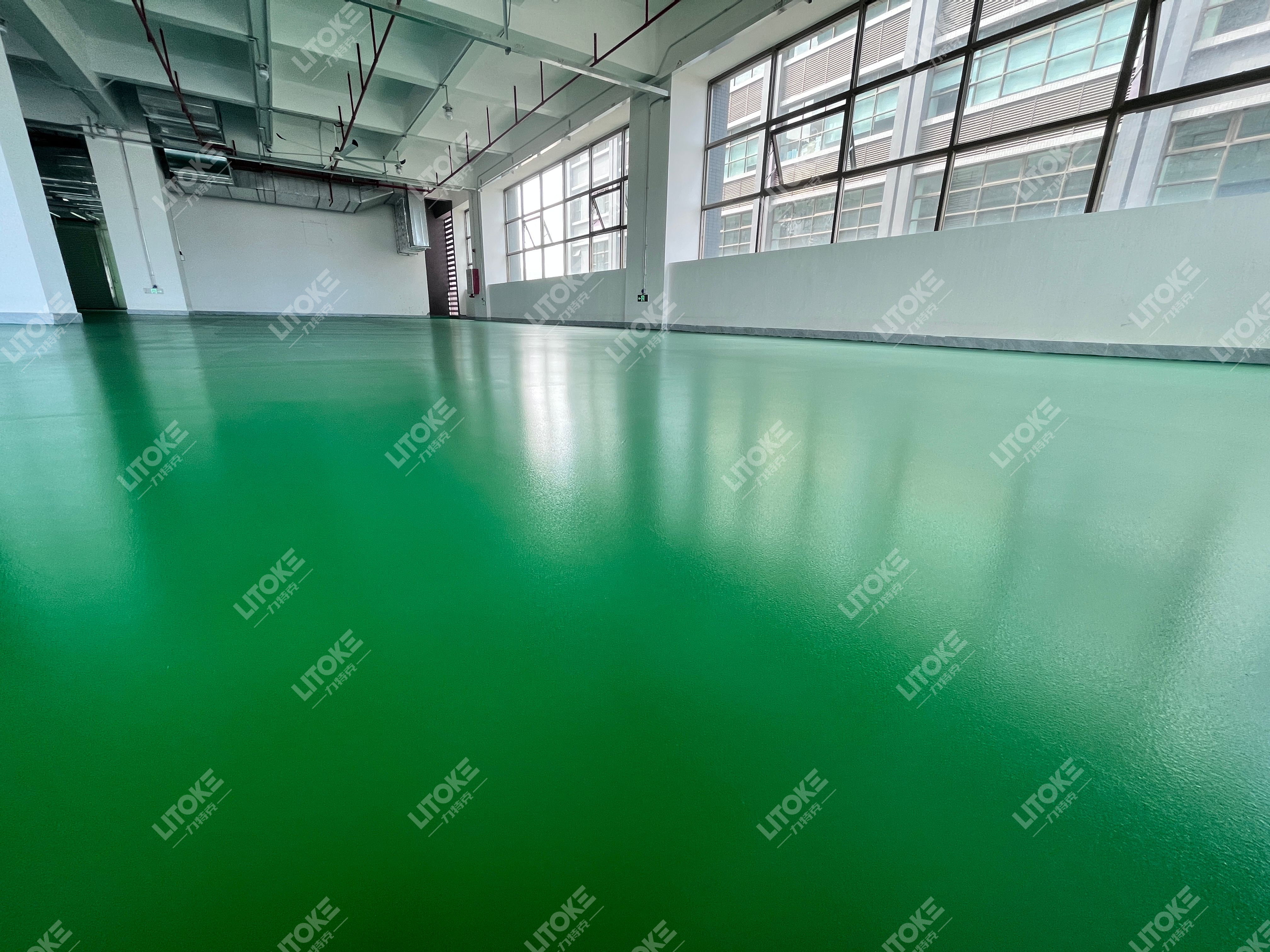 水泥地面升級聚氨酯耐磨地坪的五大理由